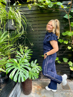 Load image into Gallery viewer, Ruffle Shirt navy
