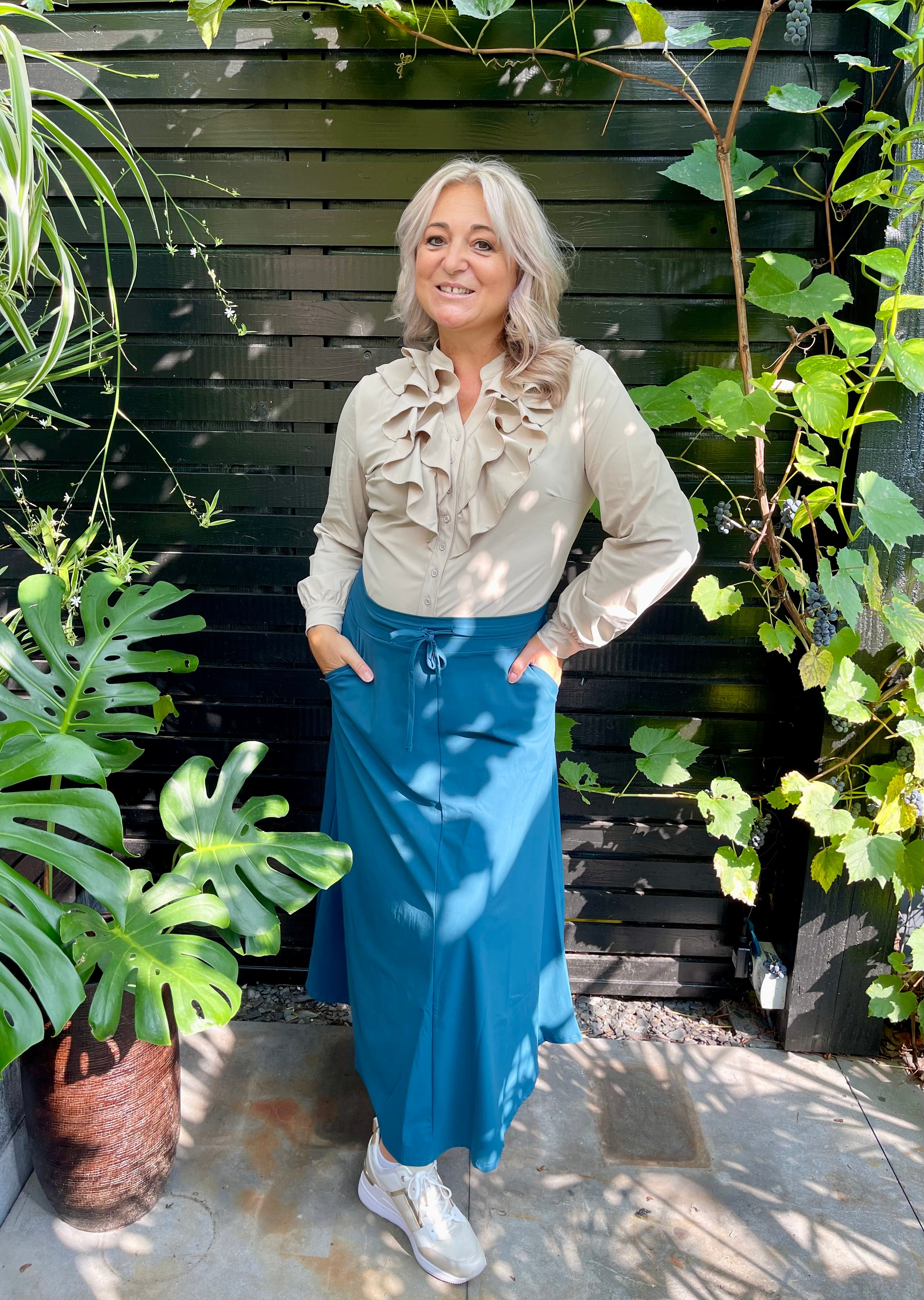 Volant blouse beige