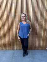 Load image into Gallery viewer, Flow Top Jeans
