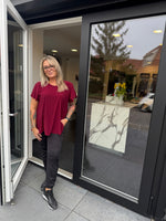 Load image into Gallery viewer, Shirt Love Maroon
