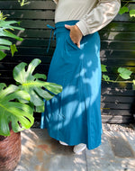 Load image into Gallery viewer, Bloom skirt petrol
