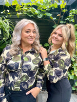 Load image into Gallery viewer, Blouse Olive Breeze
