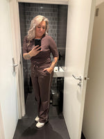 Afbeelding in Gallery-weergave laden, Choco v hals
