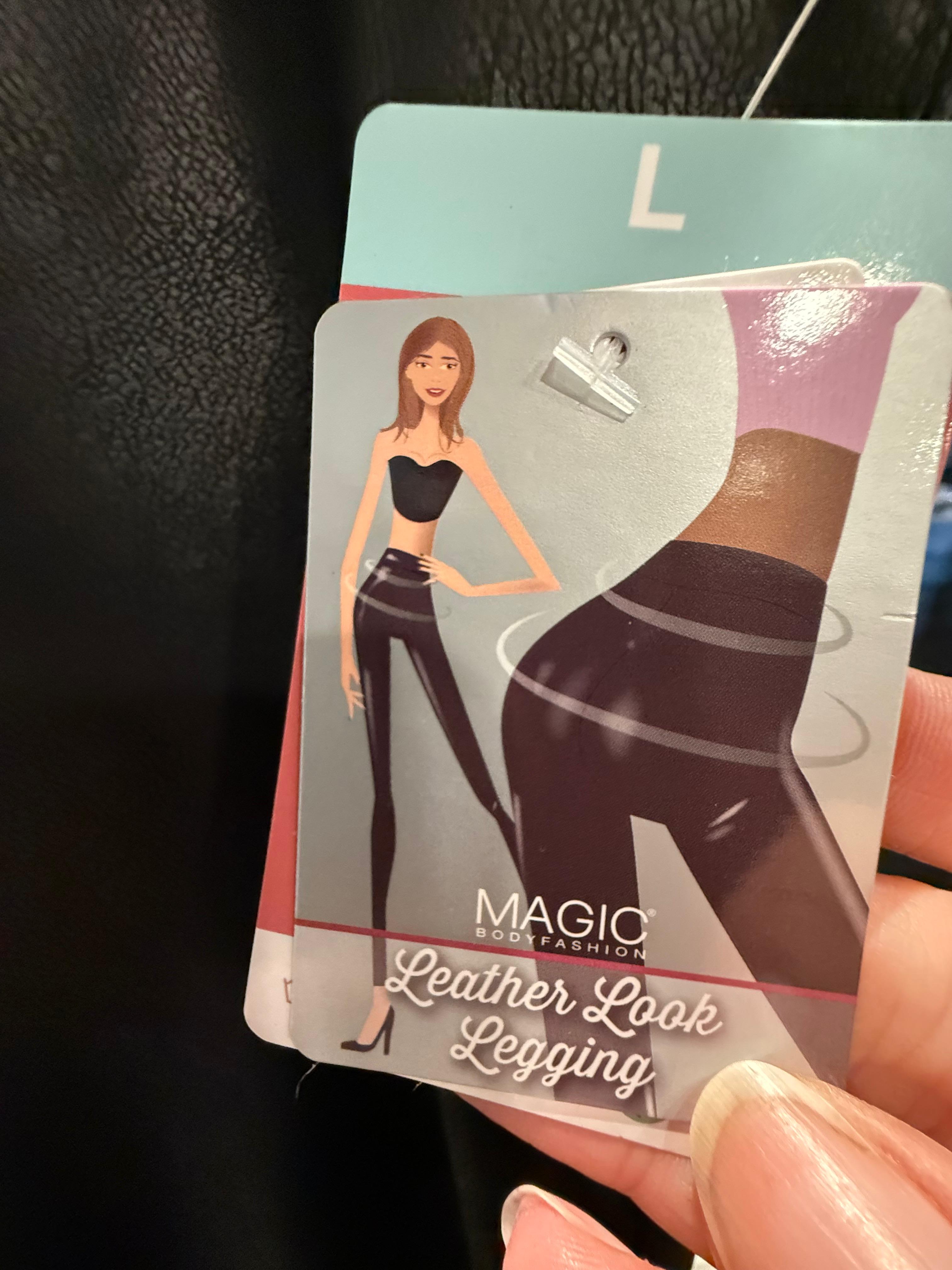 MAGIC Bodyfashion - Leather Look Leggings - Black