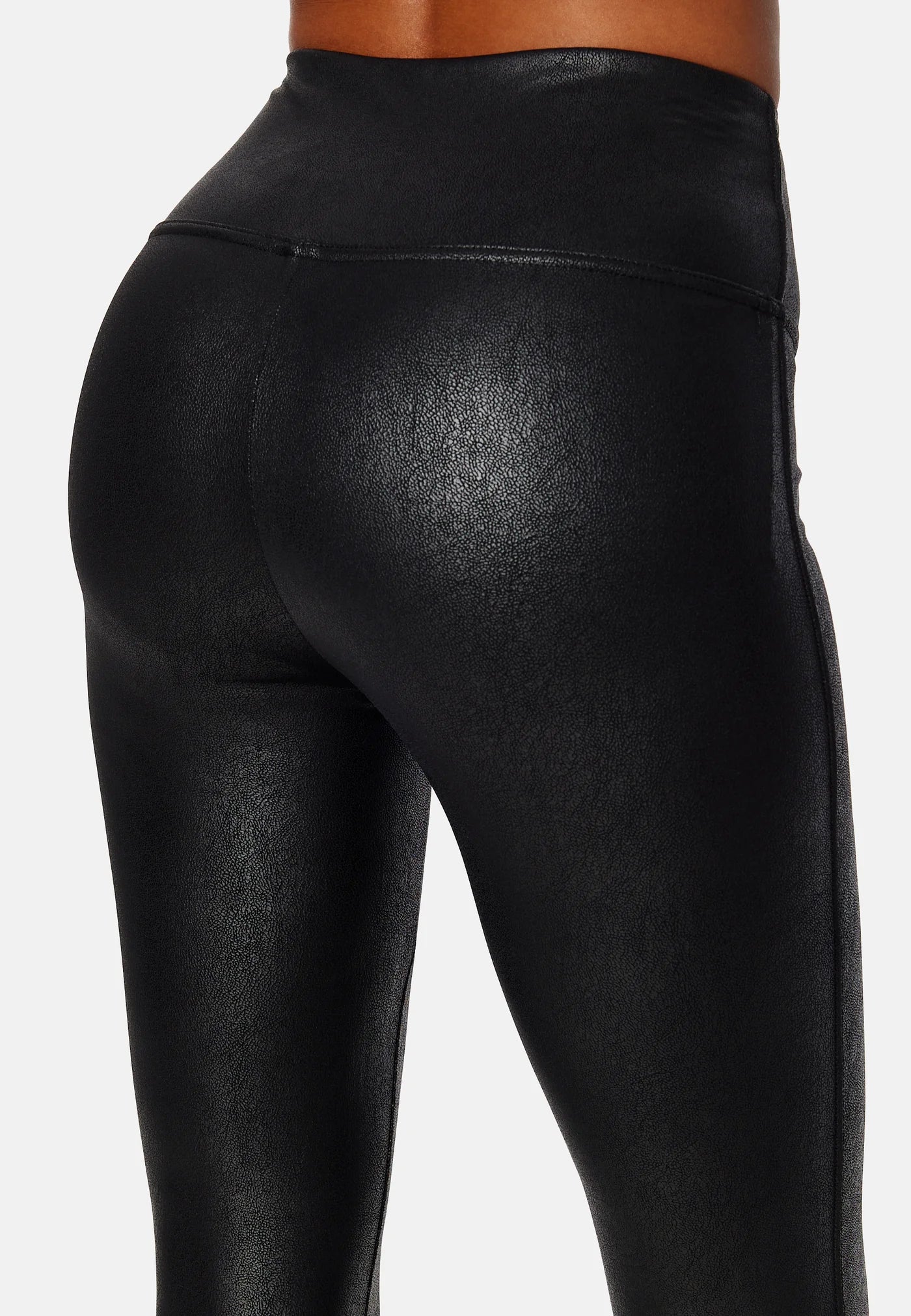 MAGIC Bodyfashion - Leather Look Leggings - Black